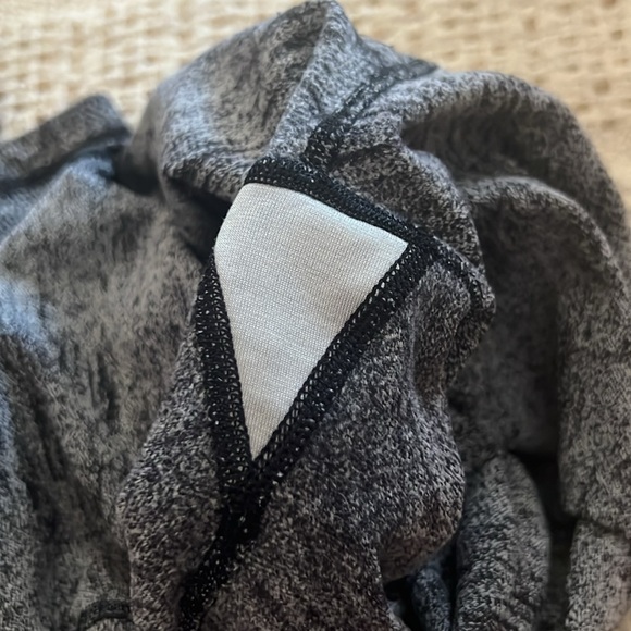 Lululemon Wunder Under Cropped Leggings - Picture 5 of 5